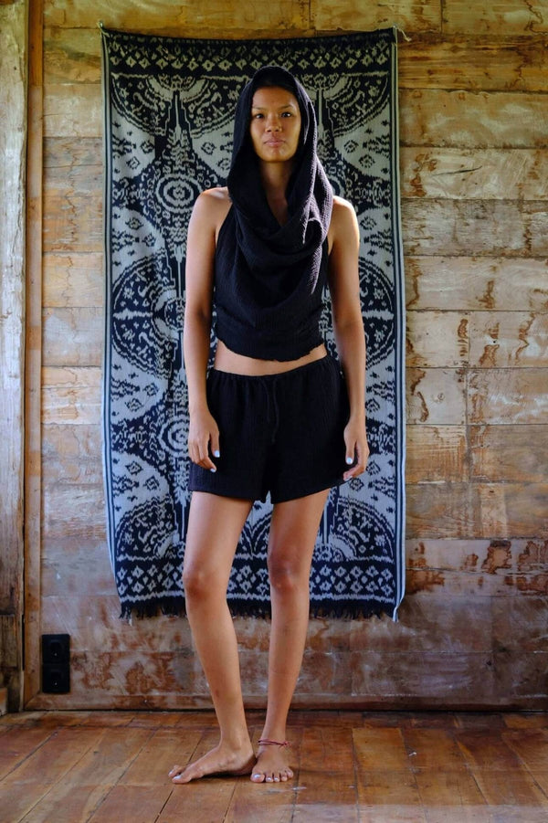 Black Sahara Woman Short